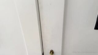 BrandyRenee19 Gets Pussty Pounded on Couch in Doggy