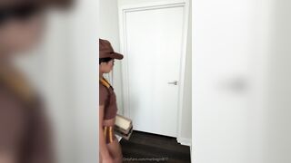 Delivery Girl Sophie Vanmeter Riding Dildo Before Work