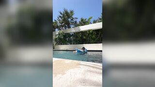 Mia Khalifa Livestream in Pool And Talking With Fans