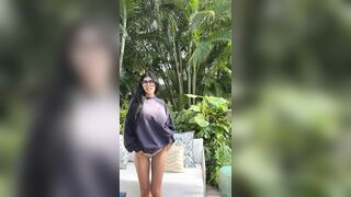 Mia Khalifa  Try On Haul While Livestreaming Outdoors