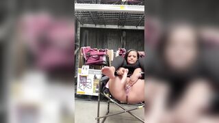 Amateur Baddie Squirts In Grocery Store
