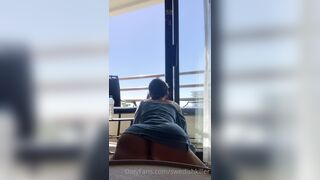 SwedishKiller Twerks Her Big Tight Ass