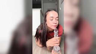 Queen Kalin Deep Pussy Fucking With Glass Dildo