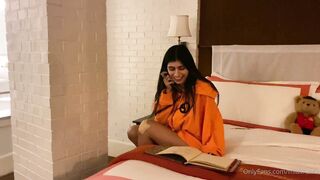 Mia Khalifa Hot Livestream In Bathtub