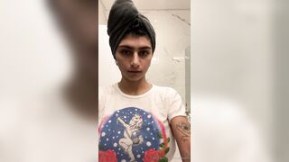 Mia Khalifa August Livestream