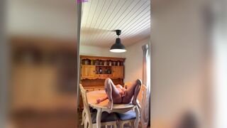 Mamachulo Dildofucking Herself On Kitchen Table