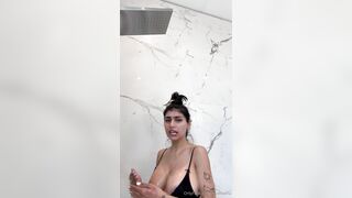 Mia Khalifa Naked Showering PPV